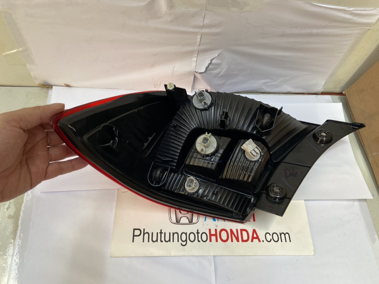 Đèn lái sau Honda Brio